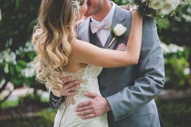 Wedding Beauty Tips: How to Keep the Humidity from Ruining Your Day