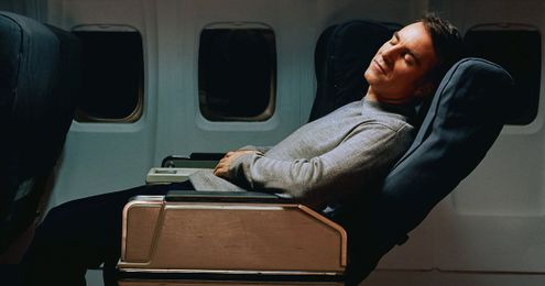 10 Simple Body Hacks To Avoid Jet Lag