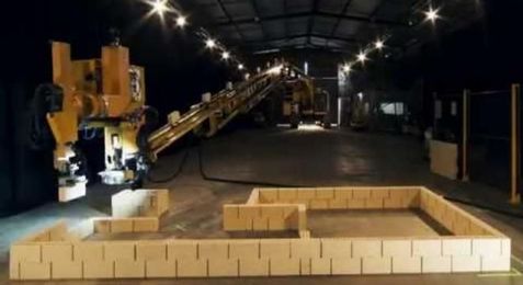 This Robot Builds Brick Houses Better Than We Do Anything