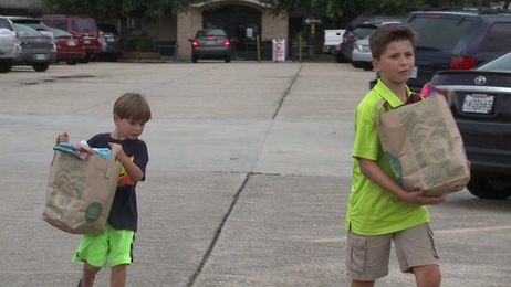 ‘Lakeview Angels’ are creating a flood of love for those in need