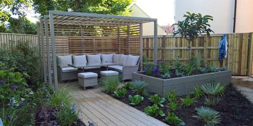 Making the most of your garden with modern design ideas