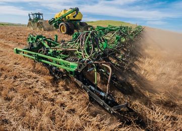 Introducing the John Deere 1870 Air Seeder and C850 Air Cart