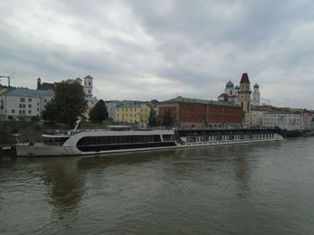 Danube River sensations: Pedaling from river cruise ships to cafes to castles