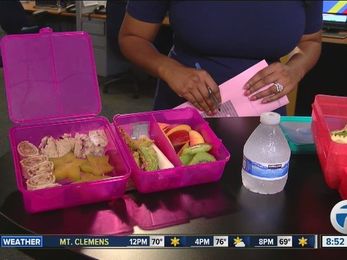 How to make healthy choices in the cafeteria