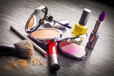 TOXIC BEAUTY! Do You Know What's in Your Beauty Products