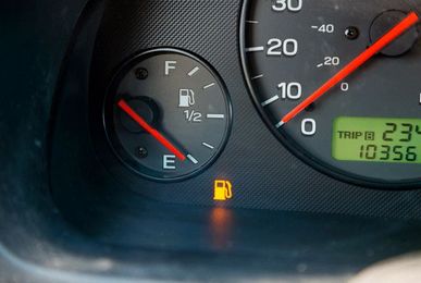 What Your Car’s Low Gas Light Really Means