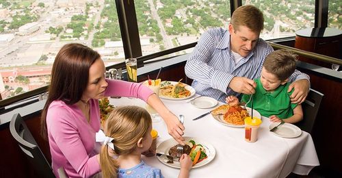 Restaurants risk losing adults when they reach for kids