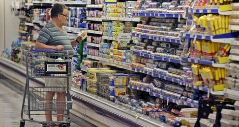 Food prices are falling. How are shoppers benefiting?