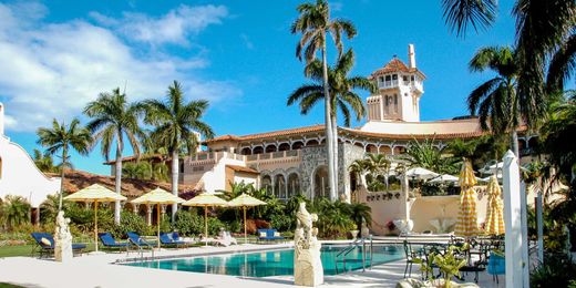 Why Is It So Hard to Donate Your Mansion to a Museum?