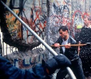Why We Shut People Out and What To Do Instead, by Robert Waldinger