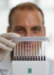 Avoiding misaligned pipetting tips