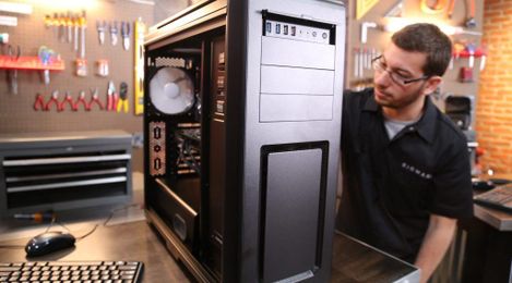PC Modding Communities Help Beginners Build PCs from Scratch