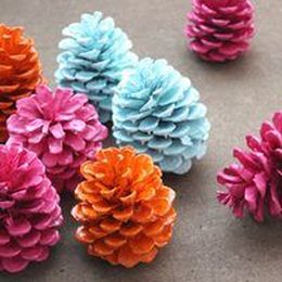 How to Paint Pine Cones for Any Season or Occasion
