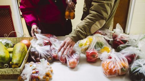 Food Pantries Try Nutritional Nudging To Encourage Good Food Choices