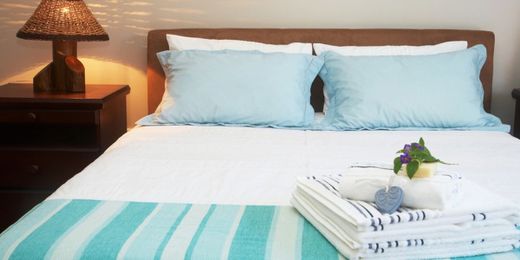 9 Tips for Creating the Perfect Guest Room