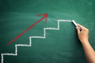 Why Be a Broker When You Can Be a Mortgage Banker?