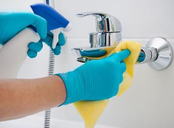 Five Killer Make-Your-Own Cleaning Products