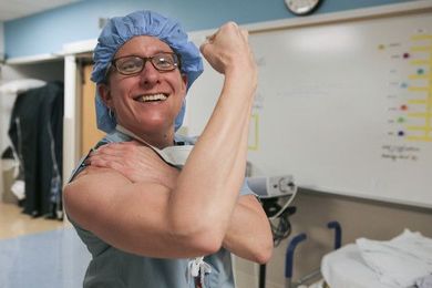 An Orthopedic Surgeon Stays Disciplined Via Sweaty Selfies