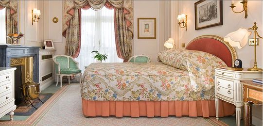 8 guestroom design trends that need to be retired