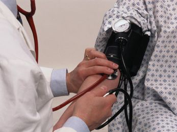 Sticking With One Doctor May Help Keep Seniors Out of the Hospital