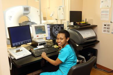 Who uses emergency rooms?