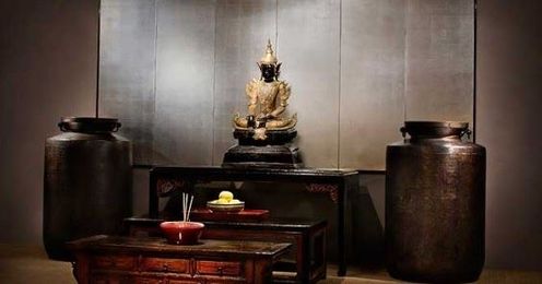 The best place for antique furnishings and accessories for your collection