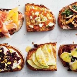 8 Toast Toppers Under 200 Calories