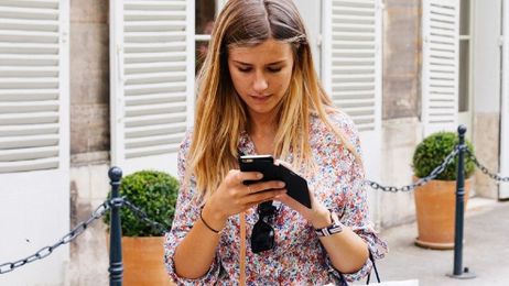 Survey finds the more you check electronic devices, the more you are stressed