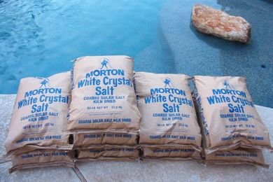Why Saltwater Pools Are So Much Better Than Traditional Pools