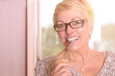 Missing Teeth? You Should Consider Getting Dental Implants!