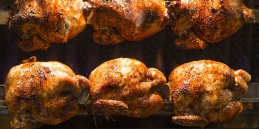 How To Pick The Best Rotisserie Chicken At The Grocery Store