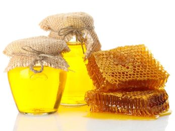 9 Surprising Benefits of Honey