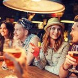 5 Signs of a Great Local Bar