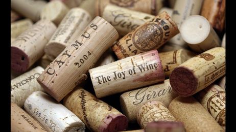 10 Excellent Uses For Wine Corks