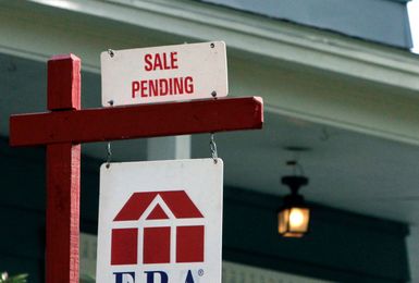 Do I need a lawyer to sell real estate?