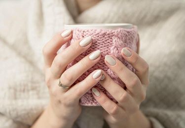 7 Easy Ways to Strengthen Your Fingernails