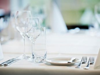 No-Kid Policy Pays Off for 'Elegant' Italian Eatery