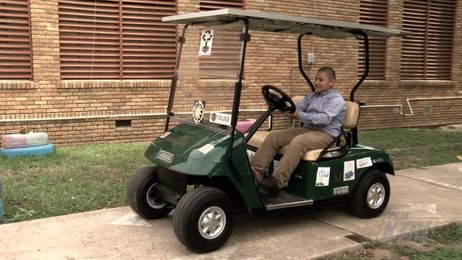 Students Build Solar-Powered Golf Cart