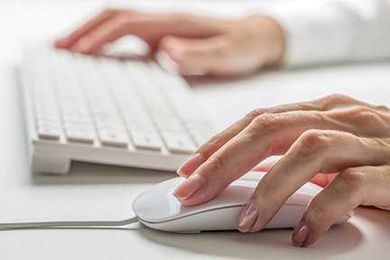 Small business experts provide professional help