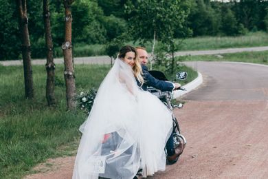 This wedding trend is getting more popular, and it saves everyone money