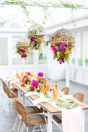 15 Outdoor Dining Table Decorating Ideas to Copy This Season