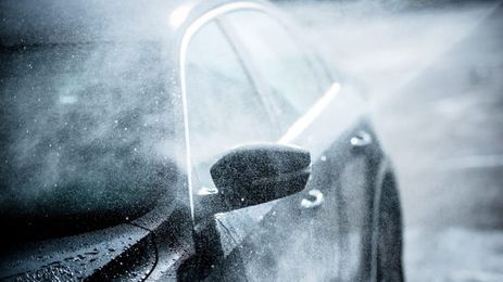 What's the Best Way to Wash Your Car? We've Got the Answer