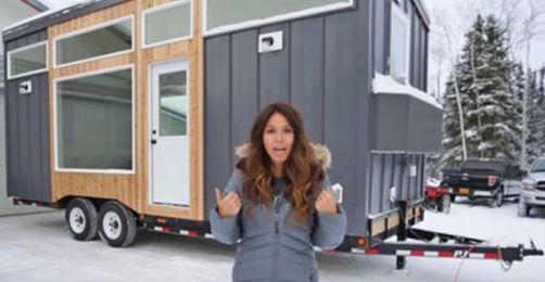 Wife Builds Tiny House Trailer, Then Shows The Inside Is Unthinkably Clever