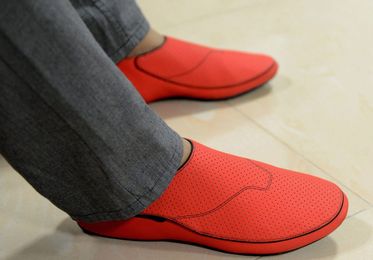 How Haptic Footwear Works