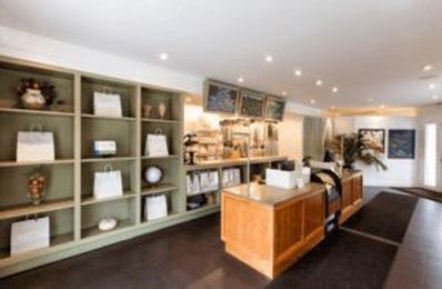 The Difference Between Wet Cleaning and Dry Cleaning