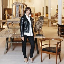 7 Expert Tips for Buying an Investment-Worthy Antique