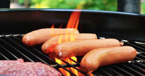 17 Ways to Eat Healthier at a BBQ Without Feeling Like You're Missing Out