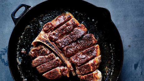 Love Your Pan: What to Cook (and What Not to) in a Cast Iron