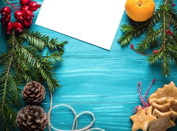 Upcycled DIY Decor for a Trash-Free Holiday