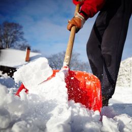 10 Great Snow and Ice Removal Hacks